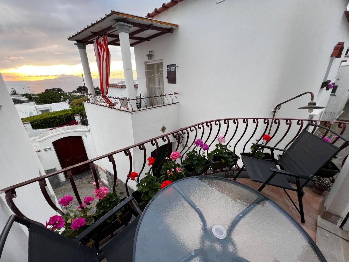 Casa Dora Bed & Breakfast Анакапри Екстериор снимка